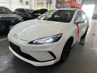 BYD Hai Bao 05 DM-i 2025