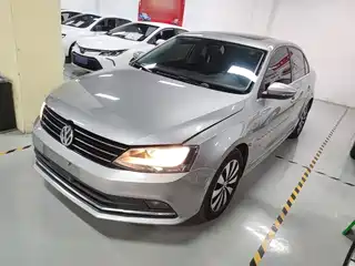 Volkswagen Sagitar 2016