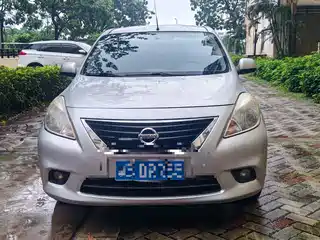 Nissan Sunny 2013