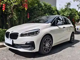 BMW BMW 2 Series Touring 2018