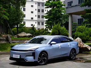 Geely Galaxy L6 2025