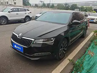 Škoda Superb 2023