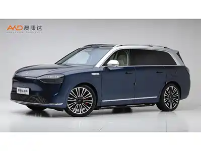 AITO Wenjie M9 2025