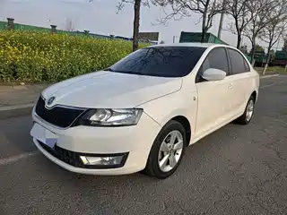 Škoda Rapid 2013