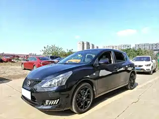 Nissan Tiida 2011