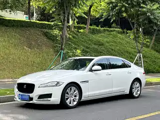 Jaguar XFL 2018