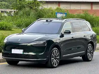 AITO Wenjie M9 2023