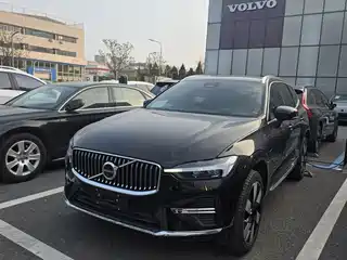 Volvo XC60 Plug-in Hybrid 2024