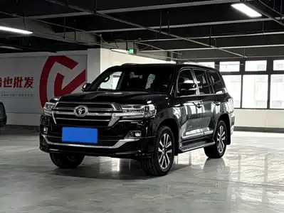 Toyota Land Cruiser (Import) 2019