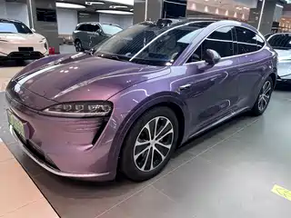 Zhijie Luxeed R7 2024