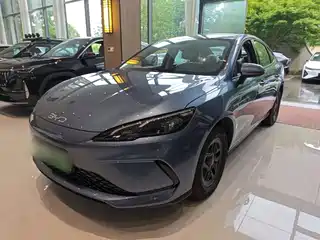 BYD Hai Bao 05 DM-i 2025