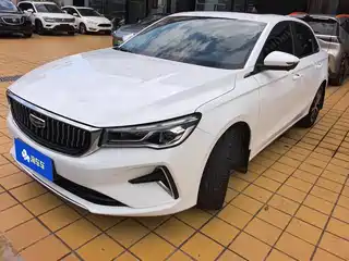 Geely Emgrand 2021