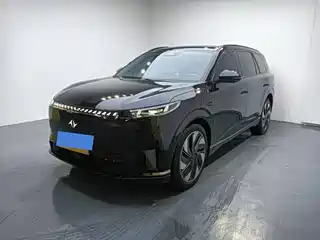 Dongfeng Yipai eπ008 2025