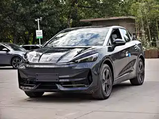 Volkswagen Unique 06 2025