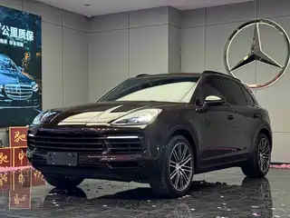 Porsche Cayenne 2021