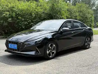 Hyundai Elantra 2023