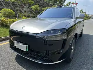 AITO Wenjie M9 2025