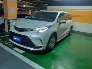 Toyota Granvia 2024