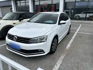 Volkswagen Sagitar 2017