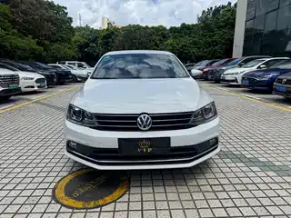 Volkswagen Sagitar 2017