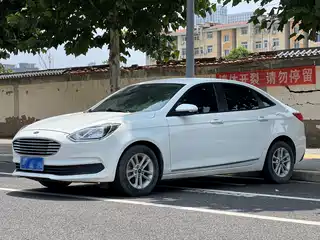 Ford Escort 2018
