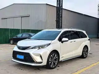 Toyota Granvia 2022