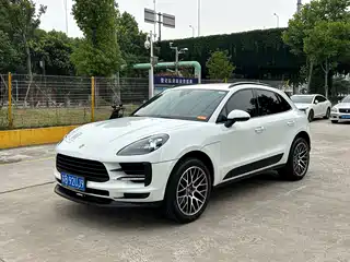 Porsche Macan 2021