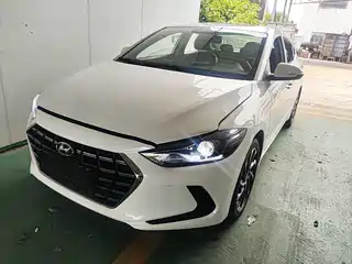 Hyundai Elantra 2020