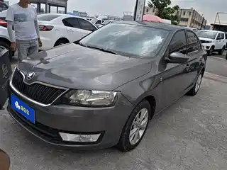 Škoda Rapid 2014