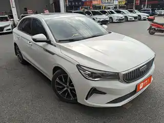 Geely Emgrand 2021