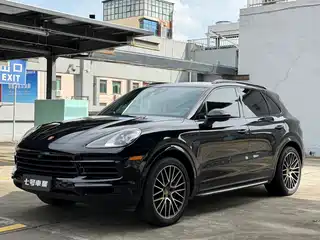Porsche Cayenne 2022