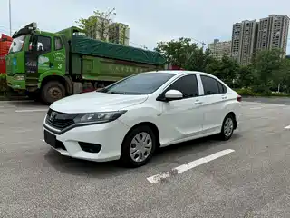 Honda Greiz 2015