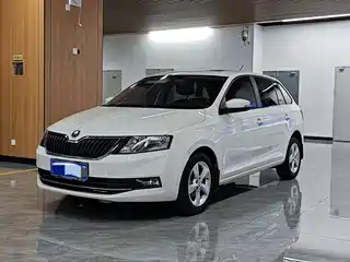 Škoda Rapid Spaceback 2017