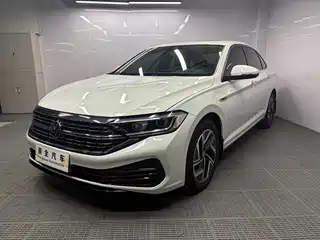Volkswagen Sagitar 2022