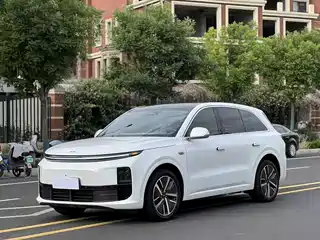 Li Auto L6 2024