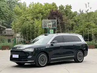 AITO Wenjie M9 2025