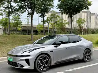 Lynk & Co 07 EM-P 2025