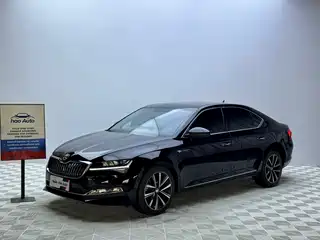 Škoda Superb 2022
