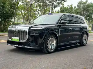 Voyah Auto Taisan 2025