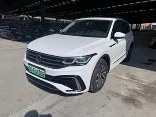 Volkswagen Tiguan L PHEV 2021