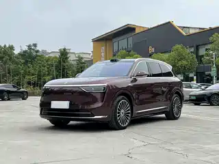 AITO Wenjie M8 2025