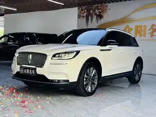 Lincoln Adventurer 2021