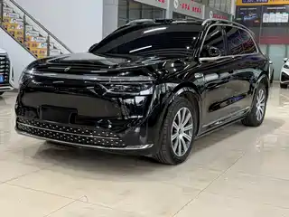 AITO Wenjie M8 2025