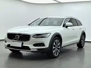 Volvo V90 2021