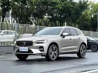 Volvo XC60 Plug-in Hybrid 2023