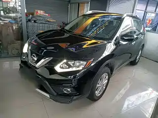 Nissan X-Trail 2015