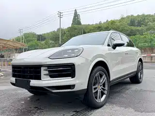 Porsche Cayenne 2024