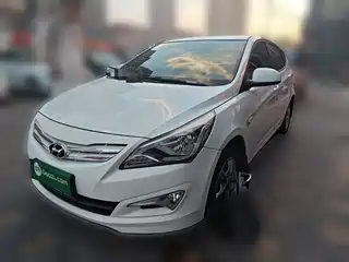 Hyundai Reina 2015