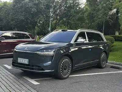 AITO Wenjie M9 2024