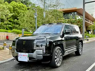 Yangwang U8 2023